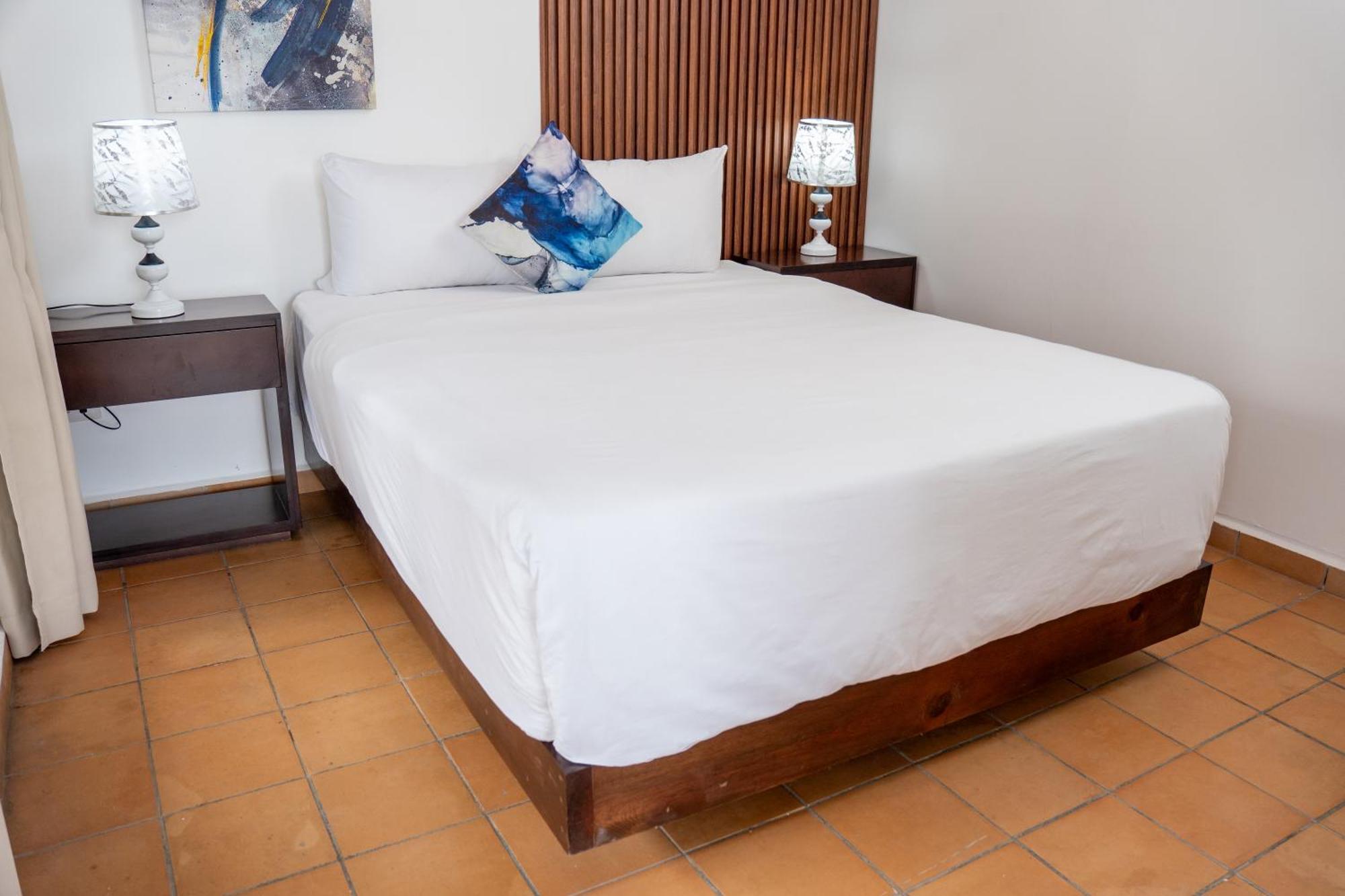 Hotel H4 El Paraiso المظهر الخارجي الصورة